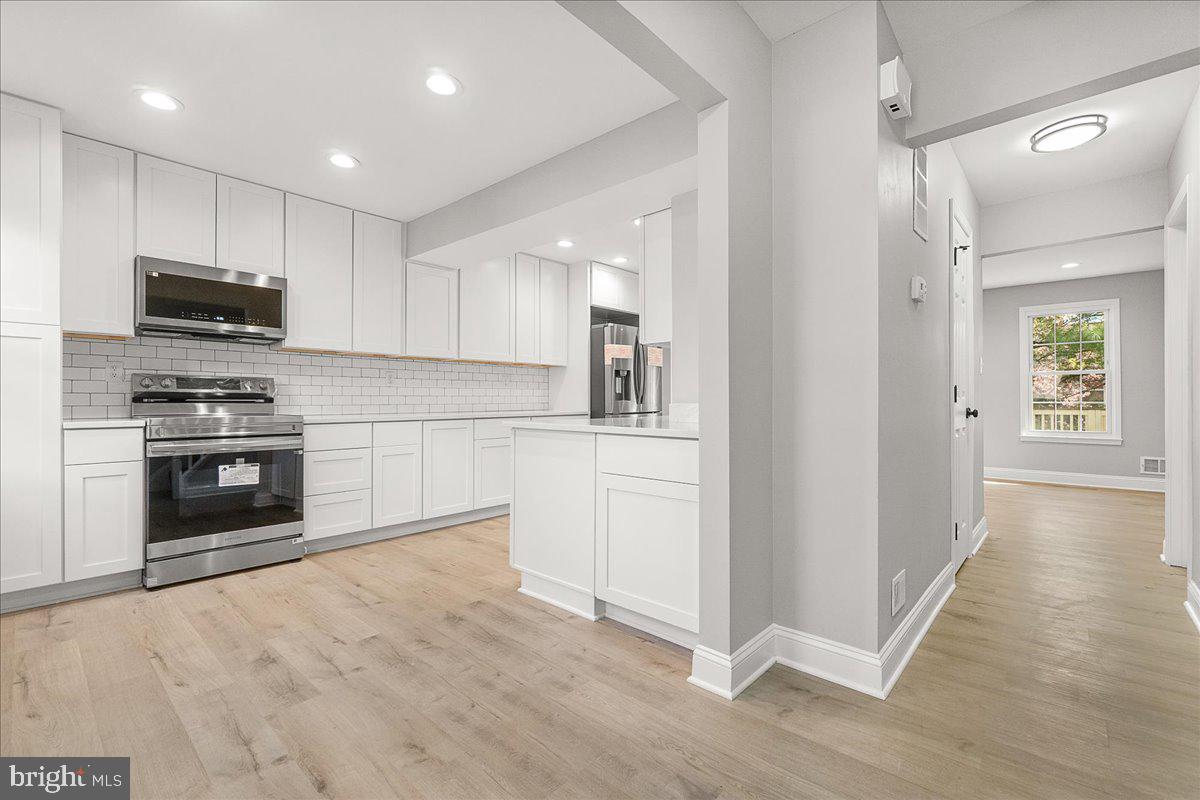 SHADY GROVE VILLAGE - Residential