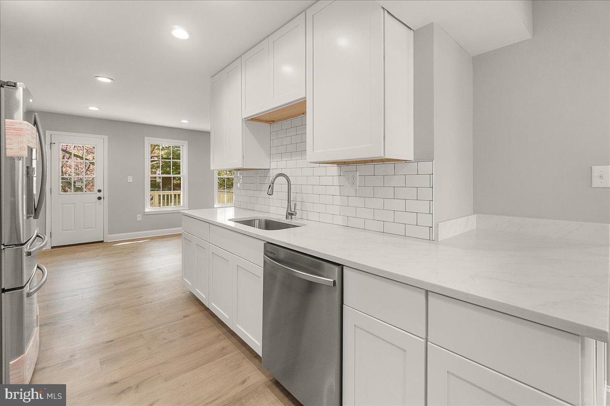 SHADY GROVE VILLAGE - Residential