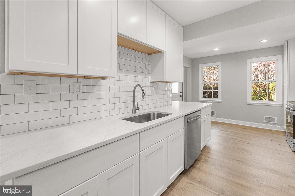 SHADY GROVE VILLAGE - Residential