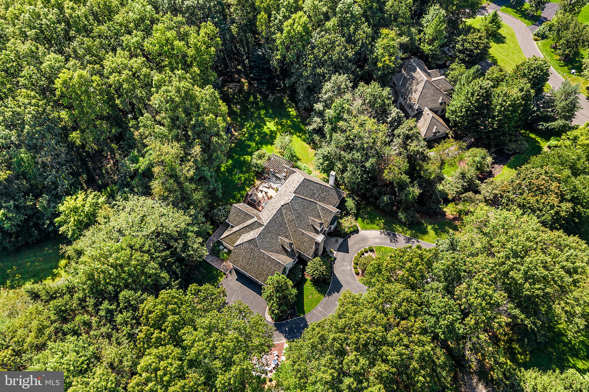 5 MERCER GATE DRIVE