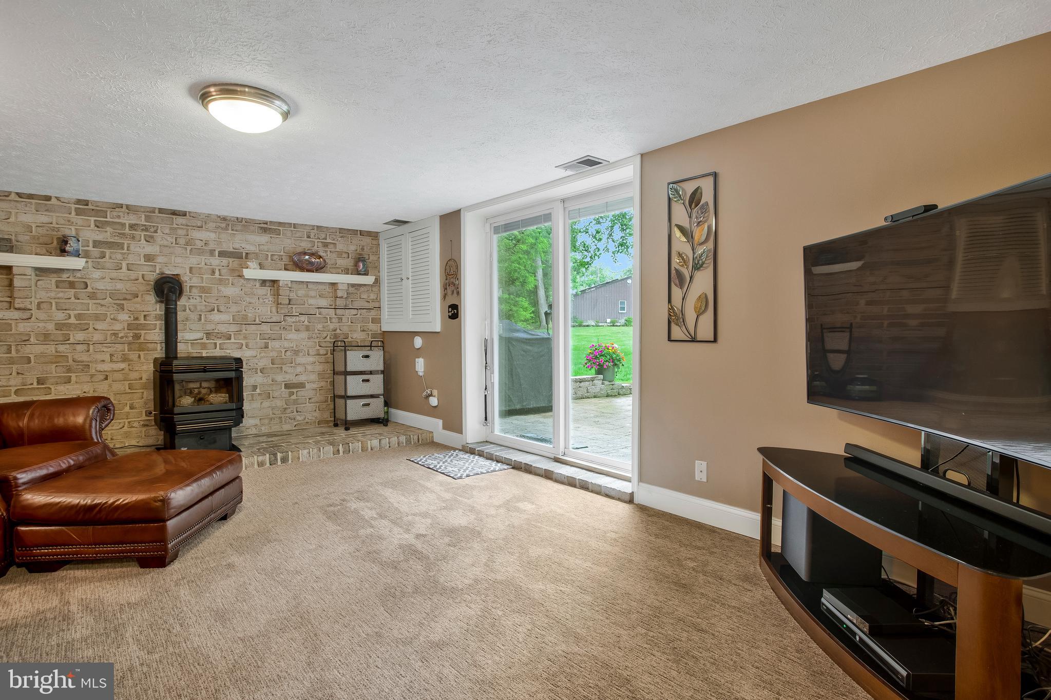 REGULARS - Residential