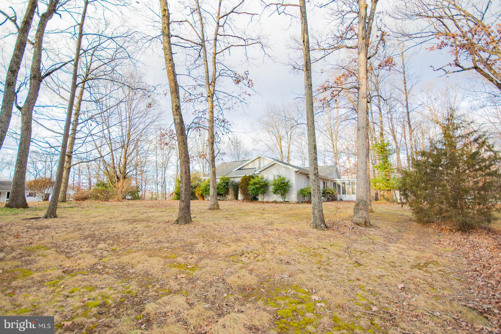 FOXCREST MANOR - Residential