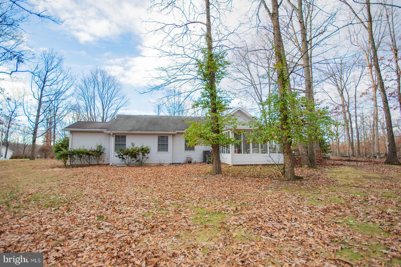 FOXCREST MANOR - Residential