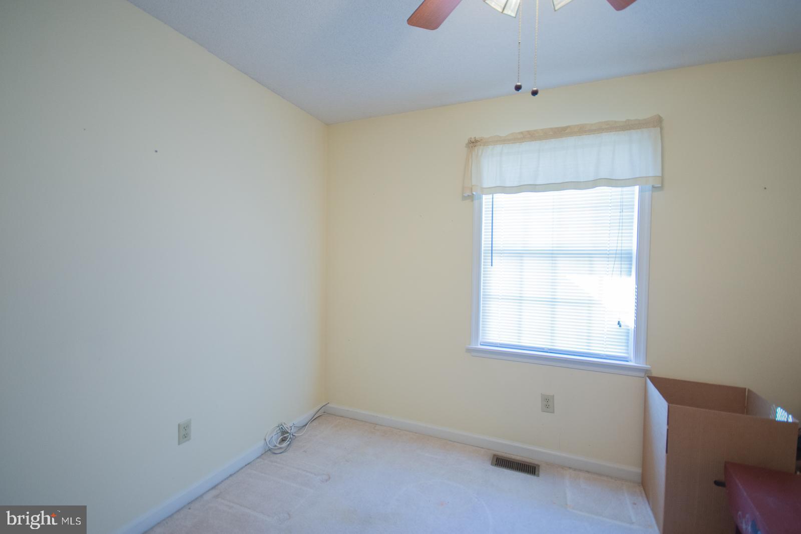 FOXCREST MANOR - Residential