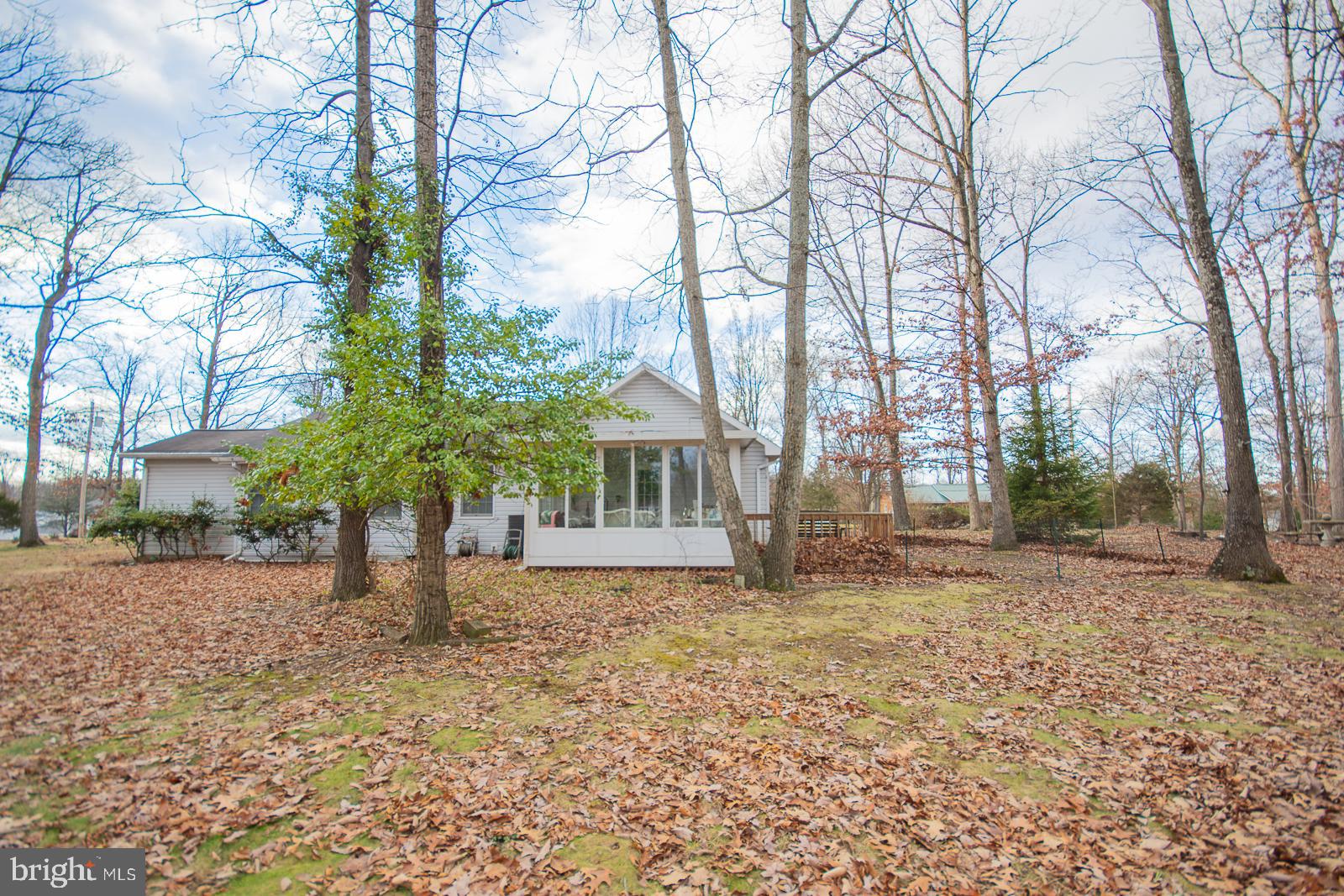 FOXCREST MANOR - Residential