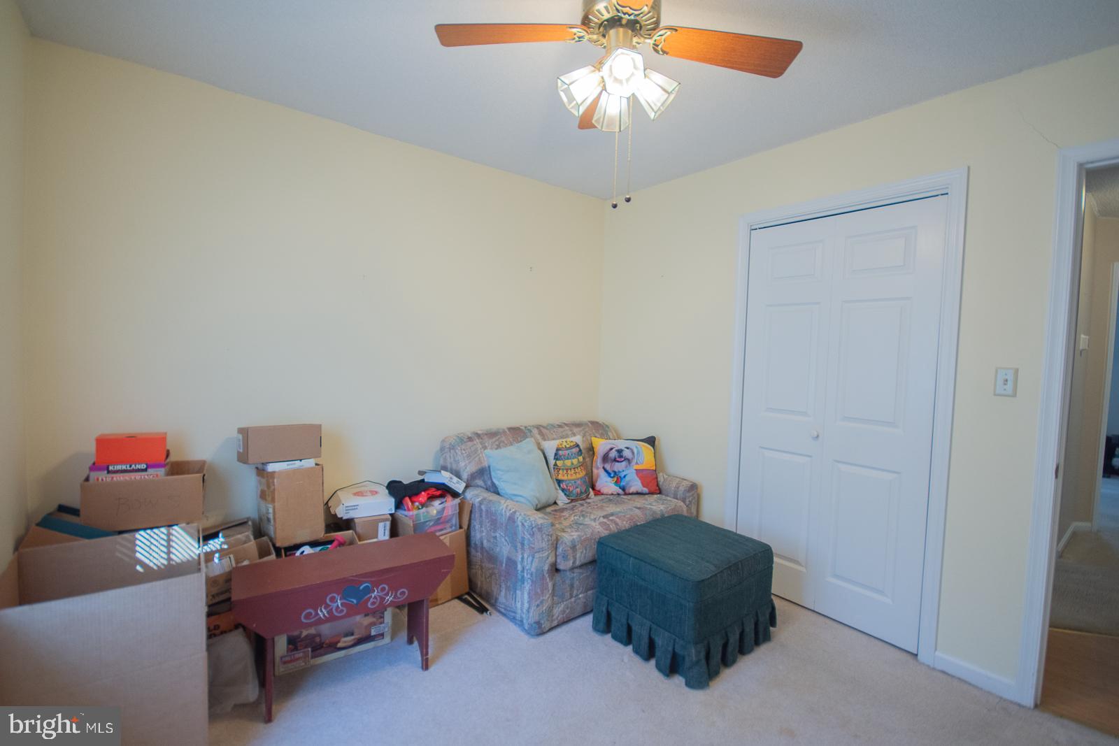 FOXCREST MANOR - Residential