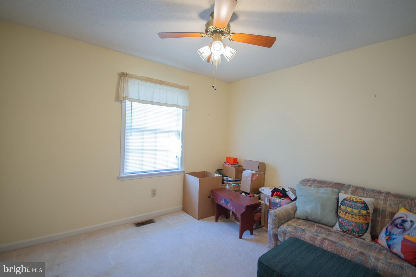 FOXCREST MANOR - Residential