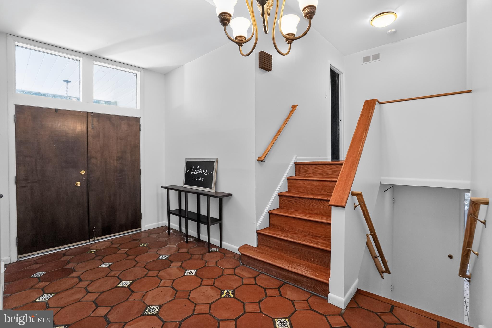 1904 QUILL LANE