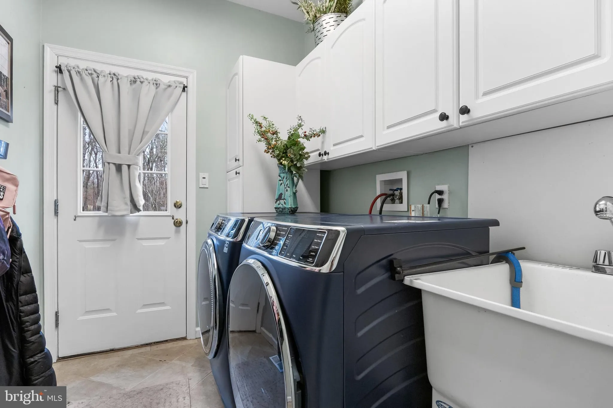 Medford, New Jersey 08055, United States, 4 Bedrooms Bedrooms, ,3 BathroomsBathrooms,Residential,Active,86571