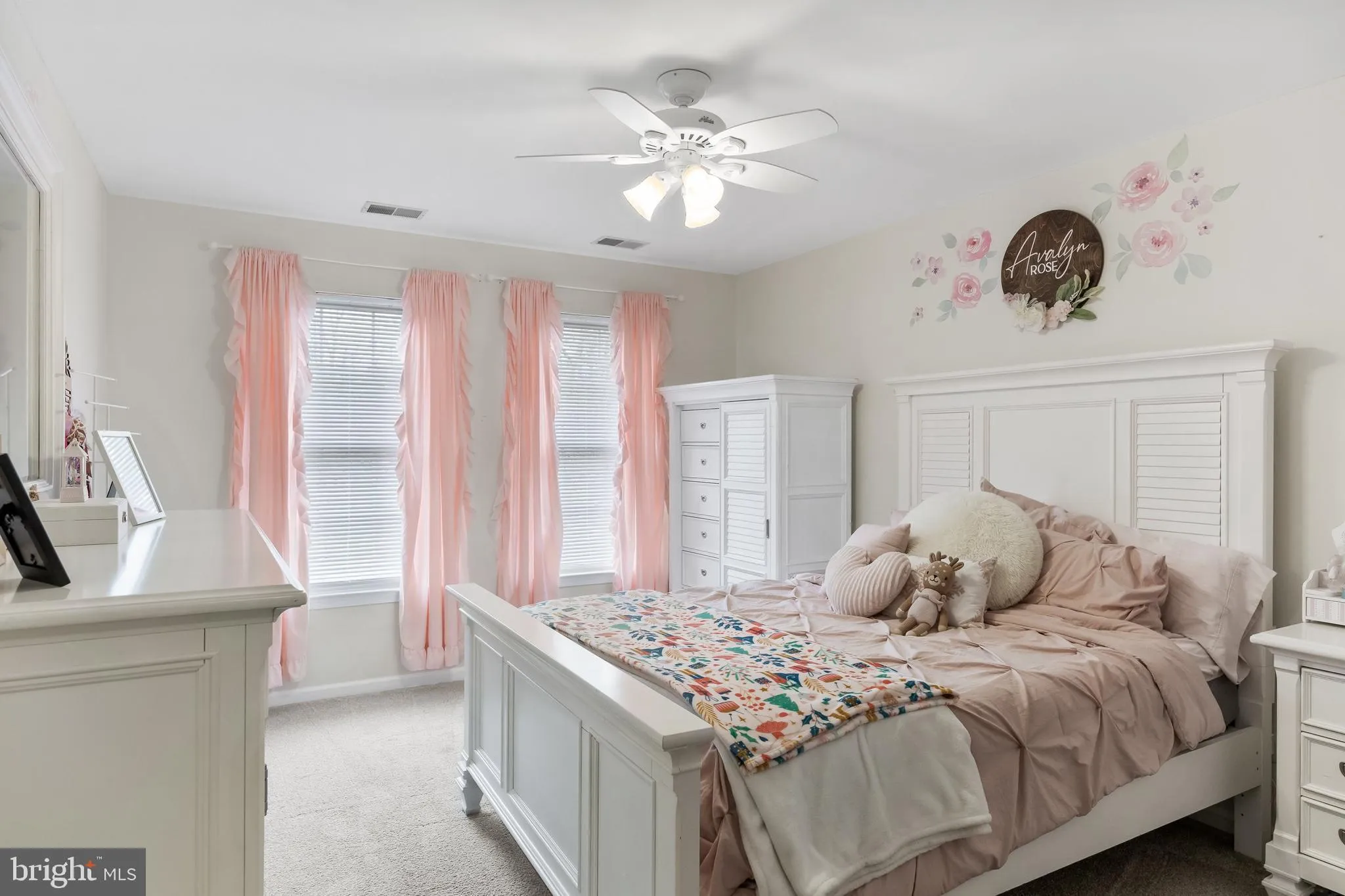 Medford, New Jersey 08055, United States, 4 Bedrooms Bedrooms, ,3 BathroomsBathrooms,Residential,Active,86571