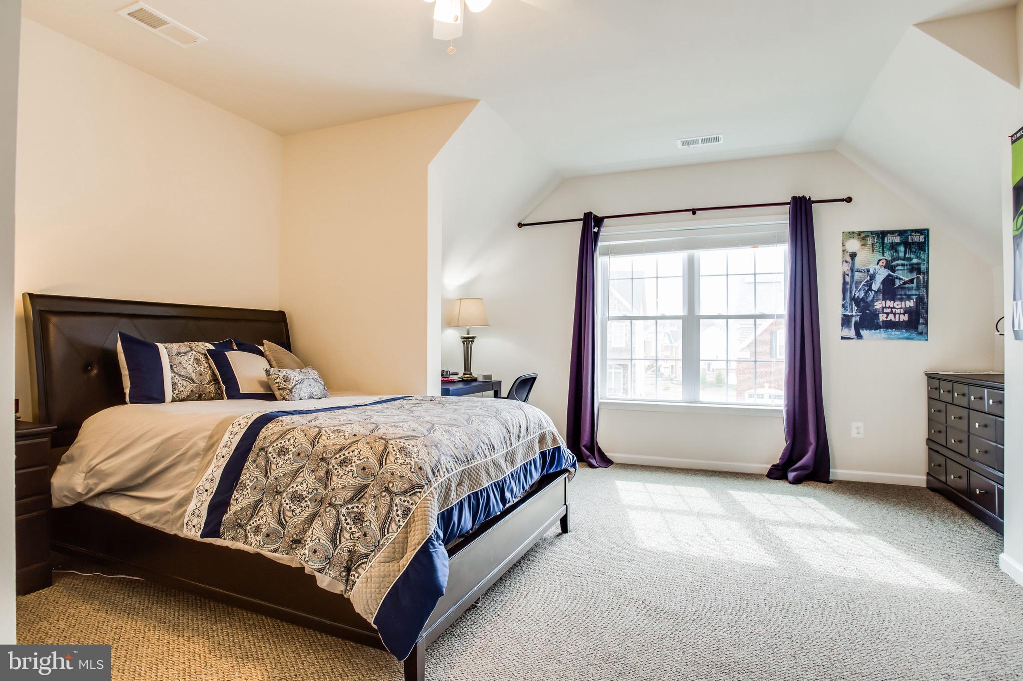 MARLBORO RIDGE - Residential