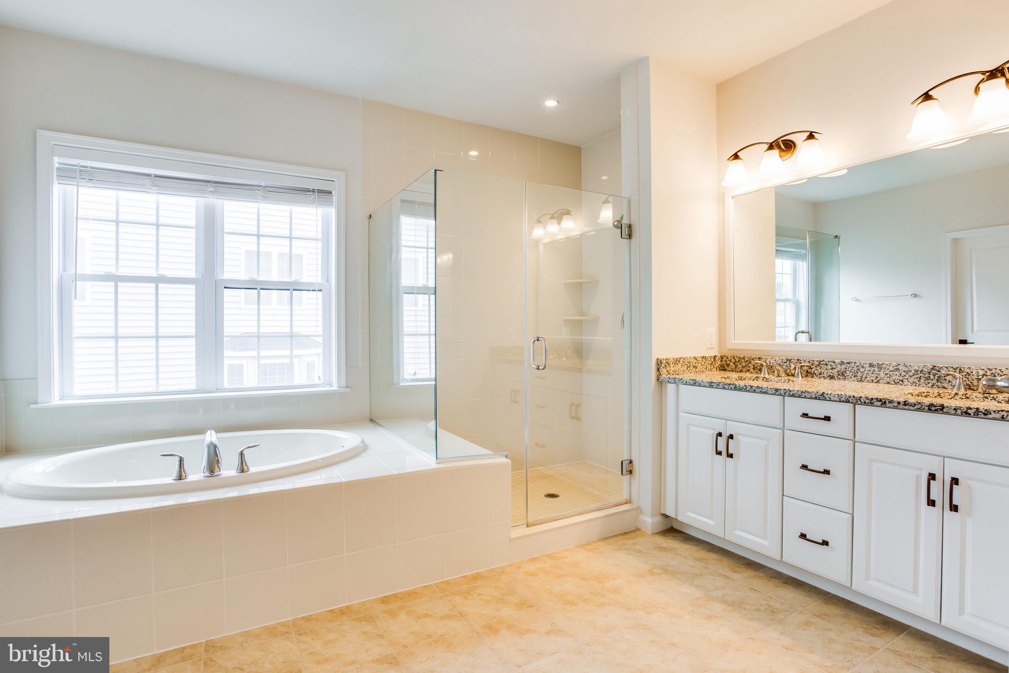 MARLBORO RIDGE - Residential