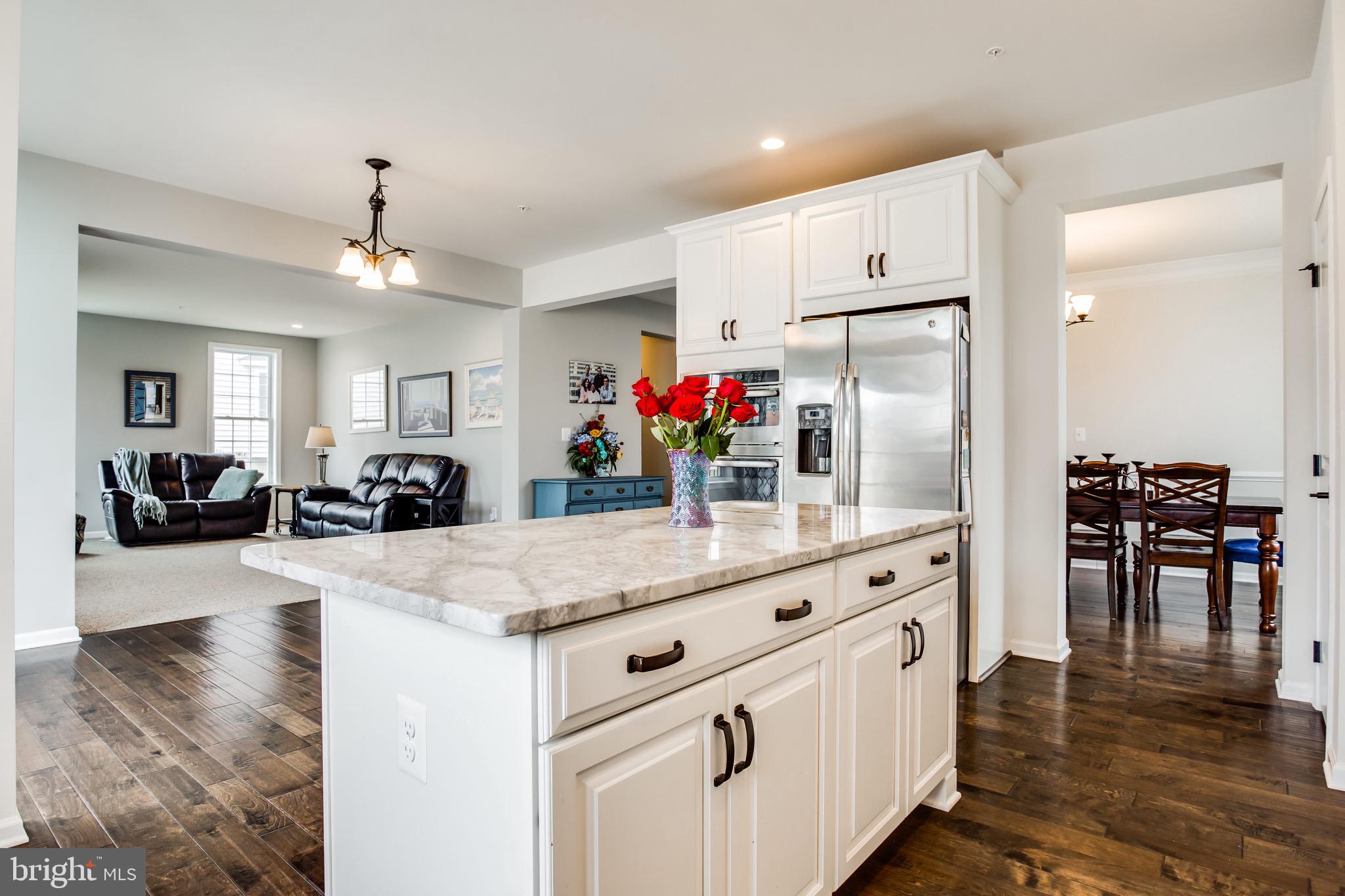 MARLBORO RIDGE - Residential