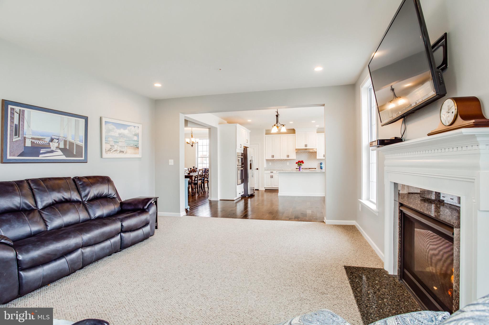 MARLBORO RIDGE - Residential