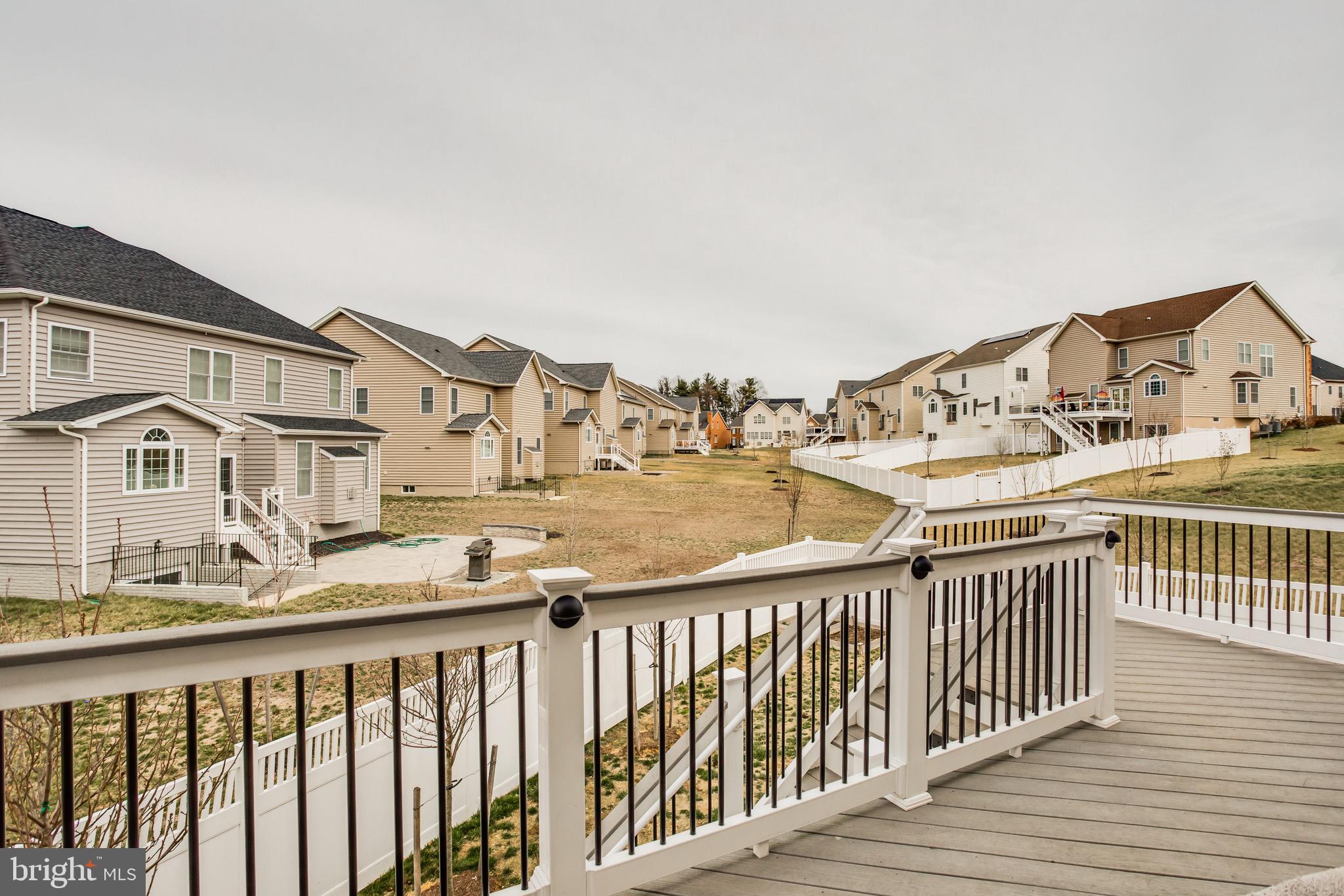 MARLBORO RIDGE - Residential