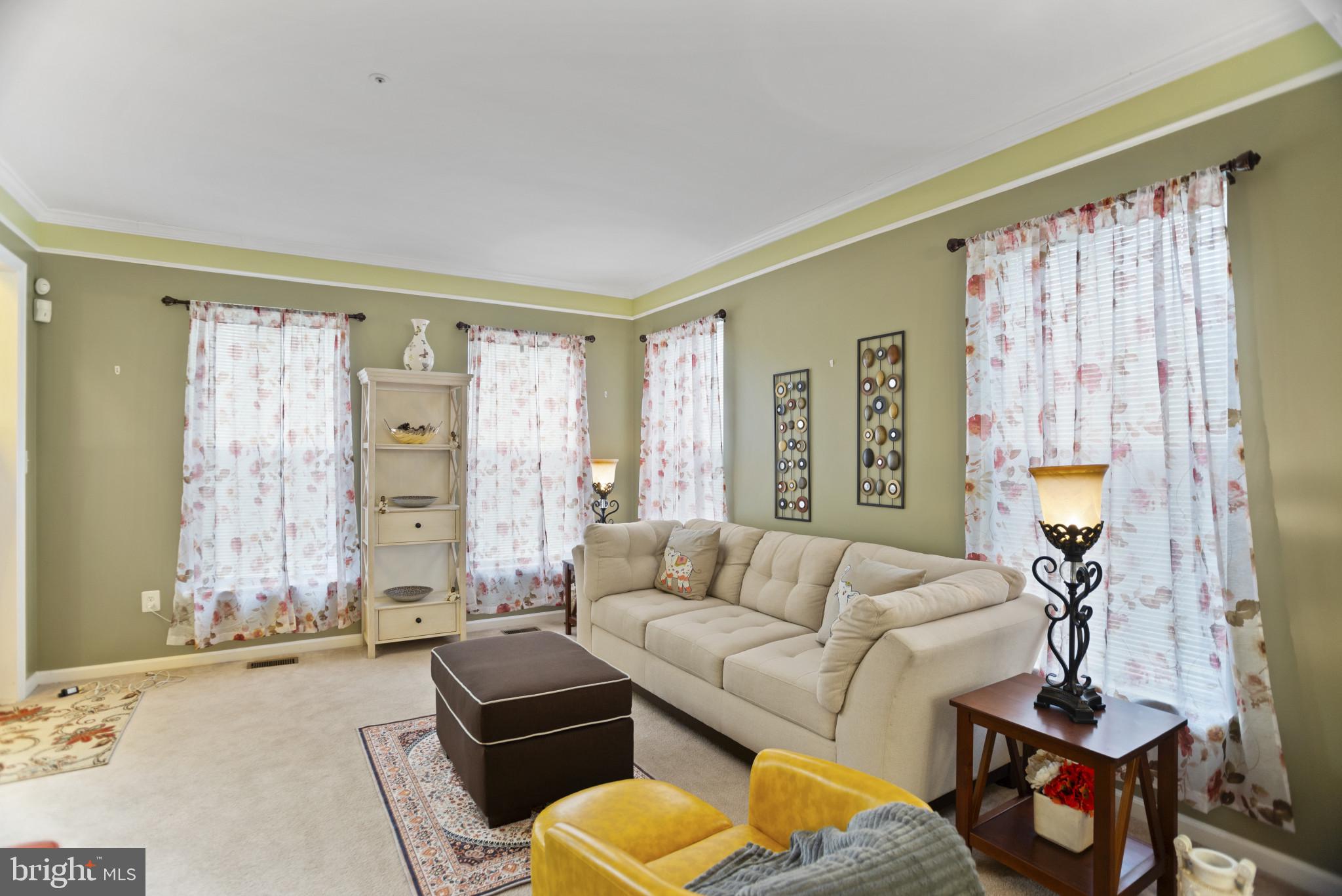 FORT WASHINGTON ESTATES - Residential