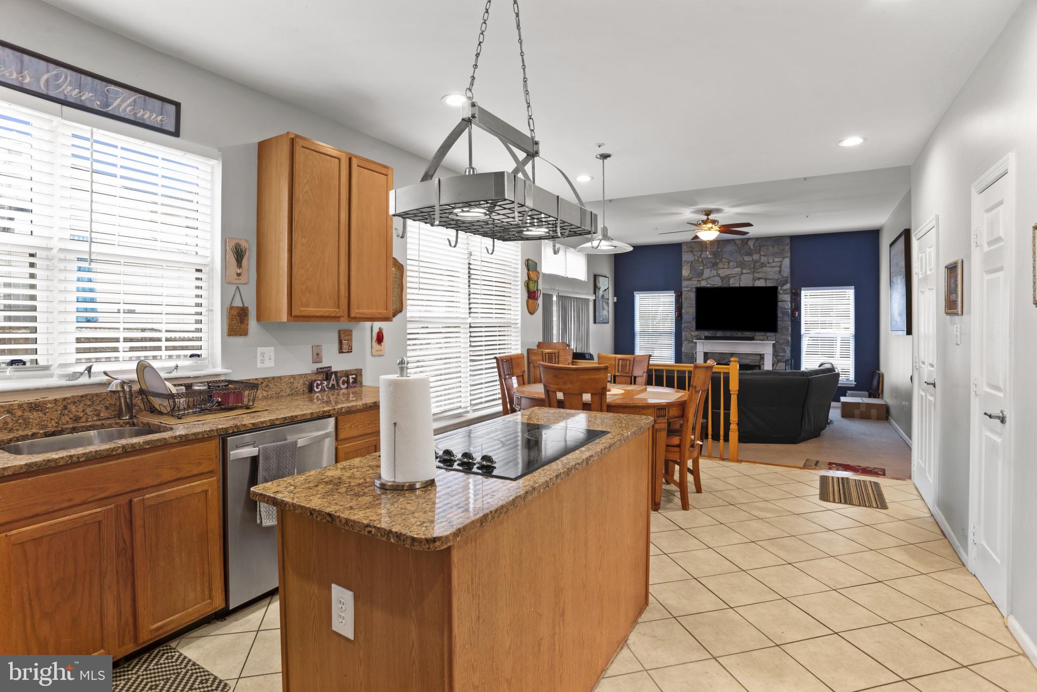 FORT WASHINGTON ESTATES - Residential