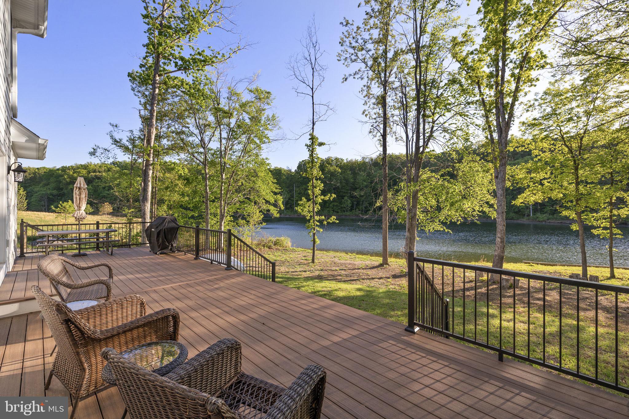 NOAH'S LANDING - Residential