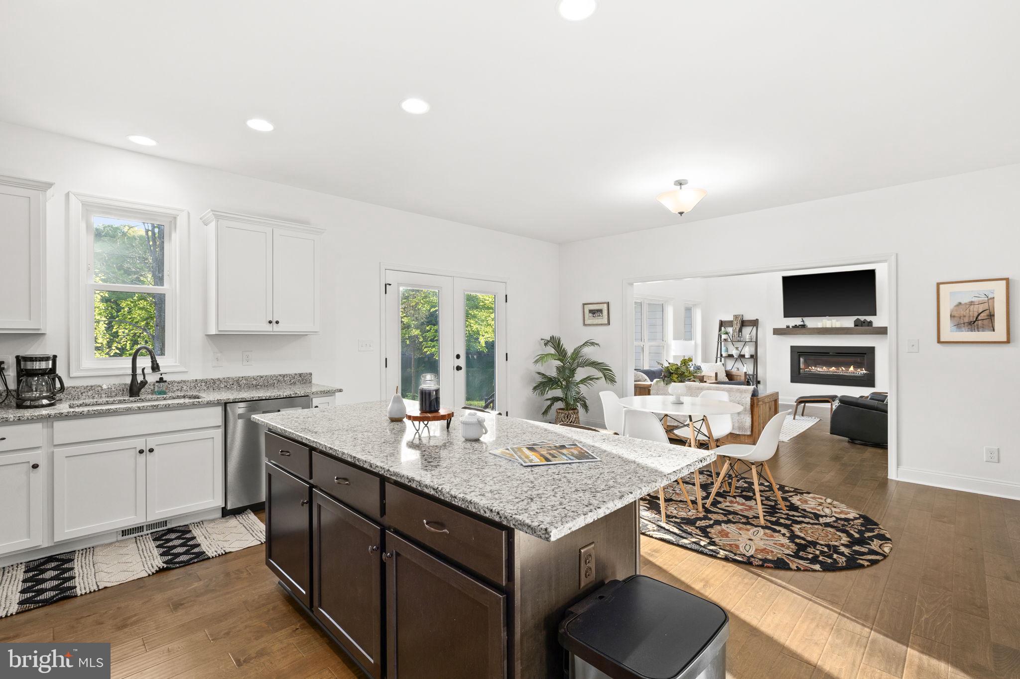 NOAH'S LANDING - Residential