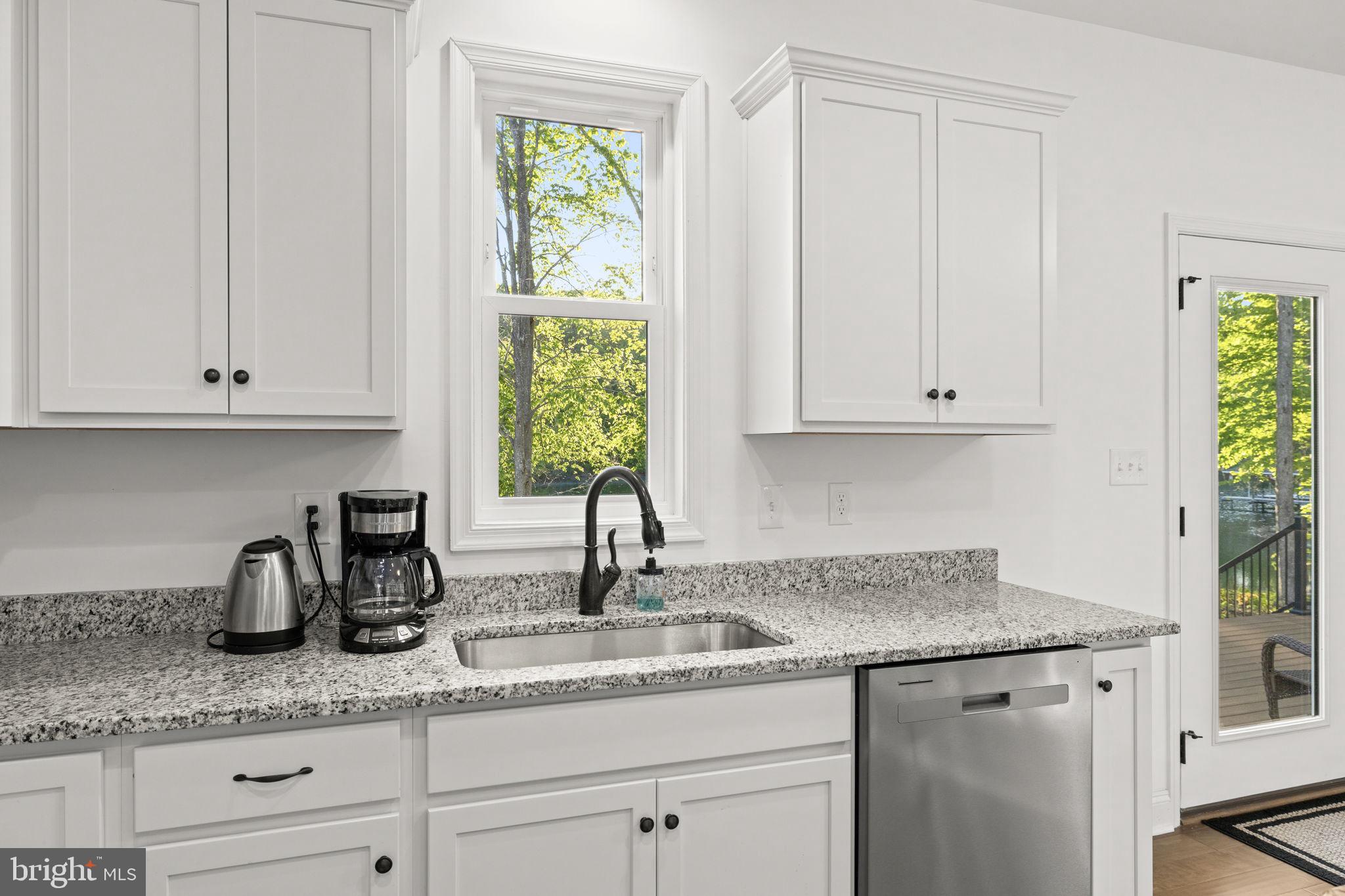 NOAH'S LANDING - Residential