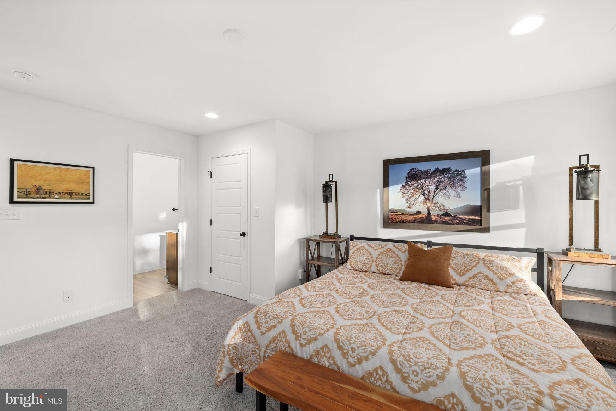 NOAH'S LANDING - Residential