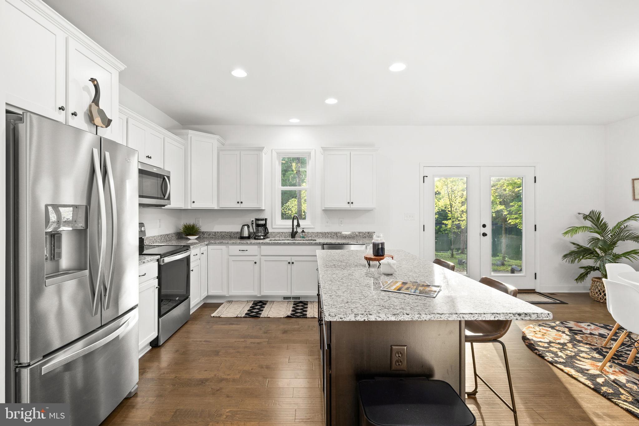 NOAH'S LANDING - Residential