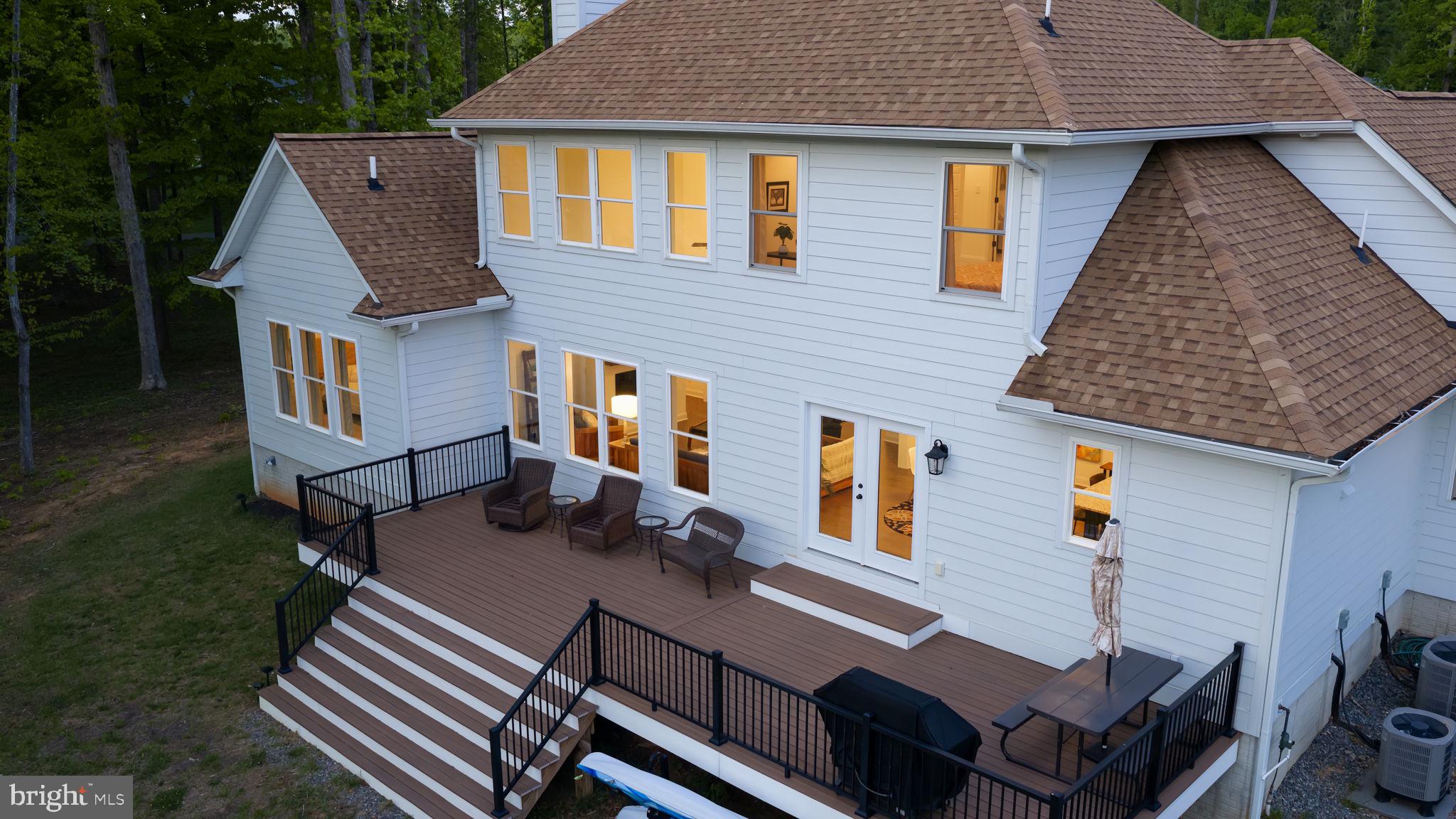 NOAH'S LANDING - Residential