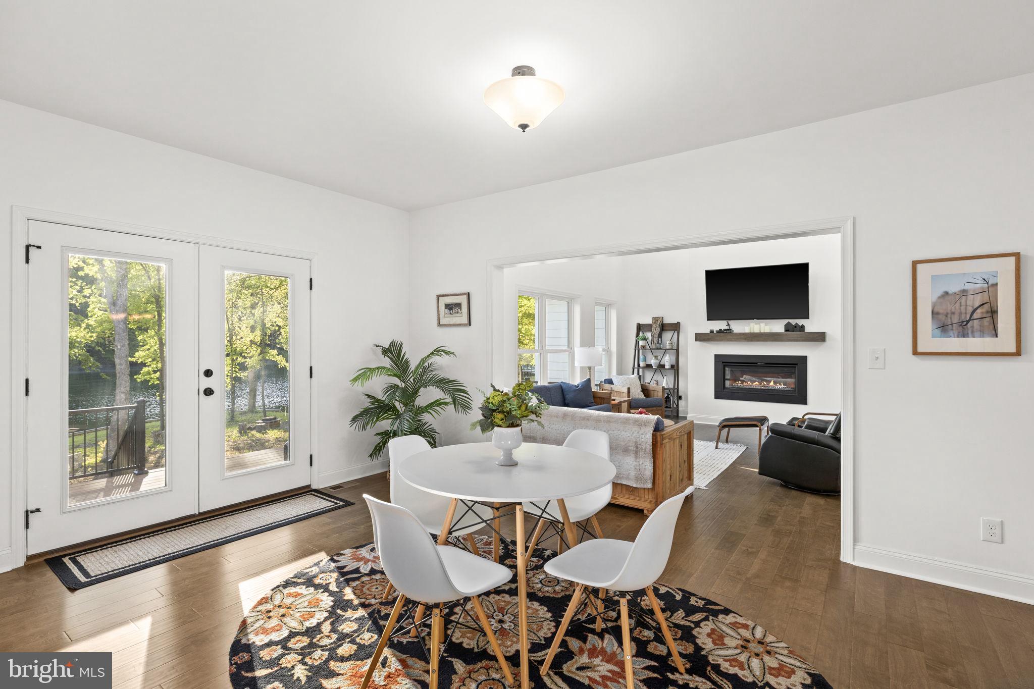 NOAH'S LANDING - Residential