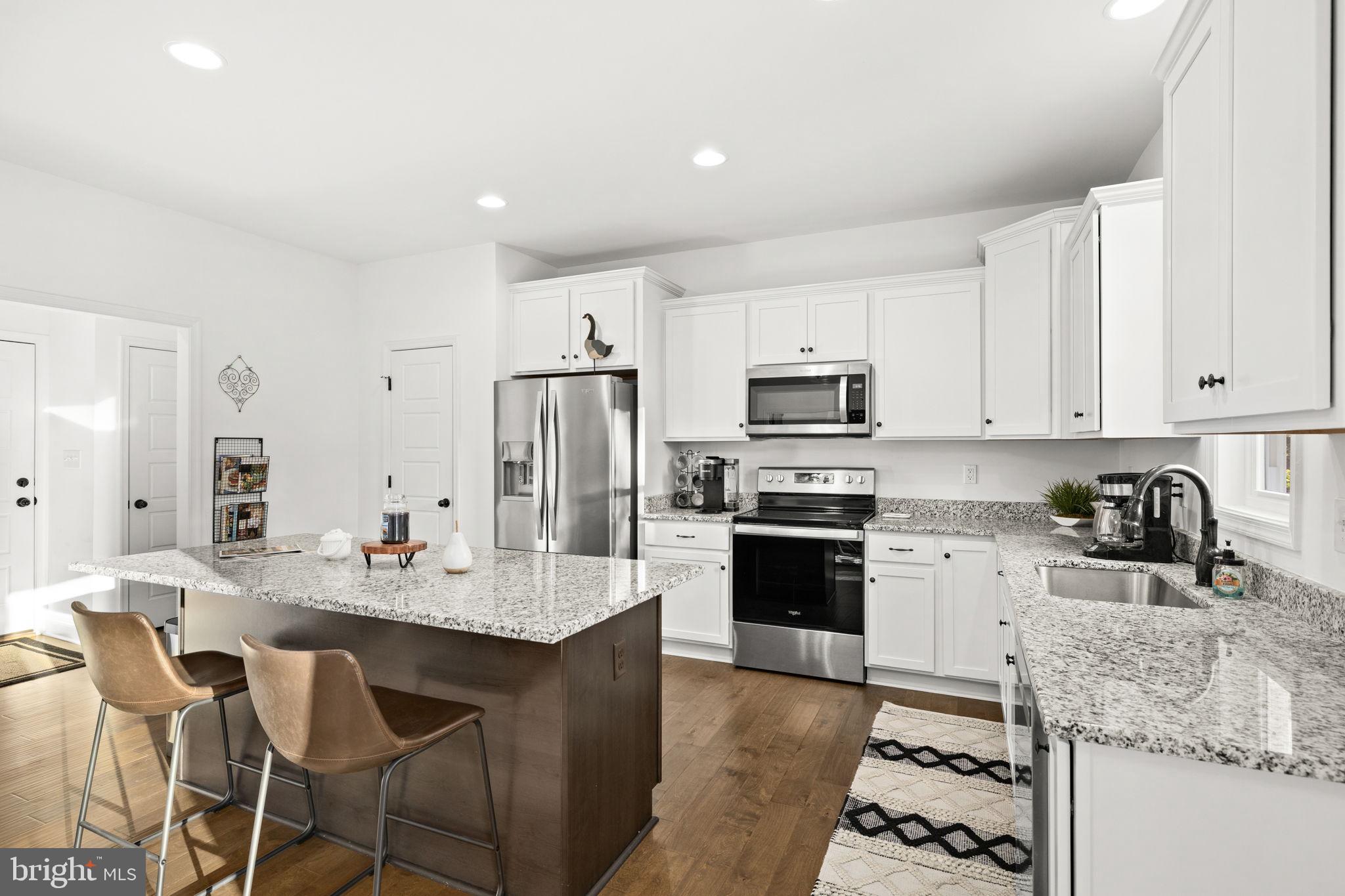 NOAH'S LANDING - Residential