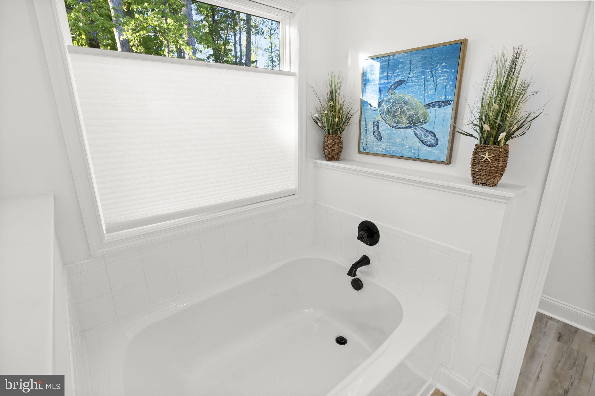 NOAH'S LANDING - Residential