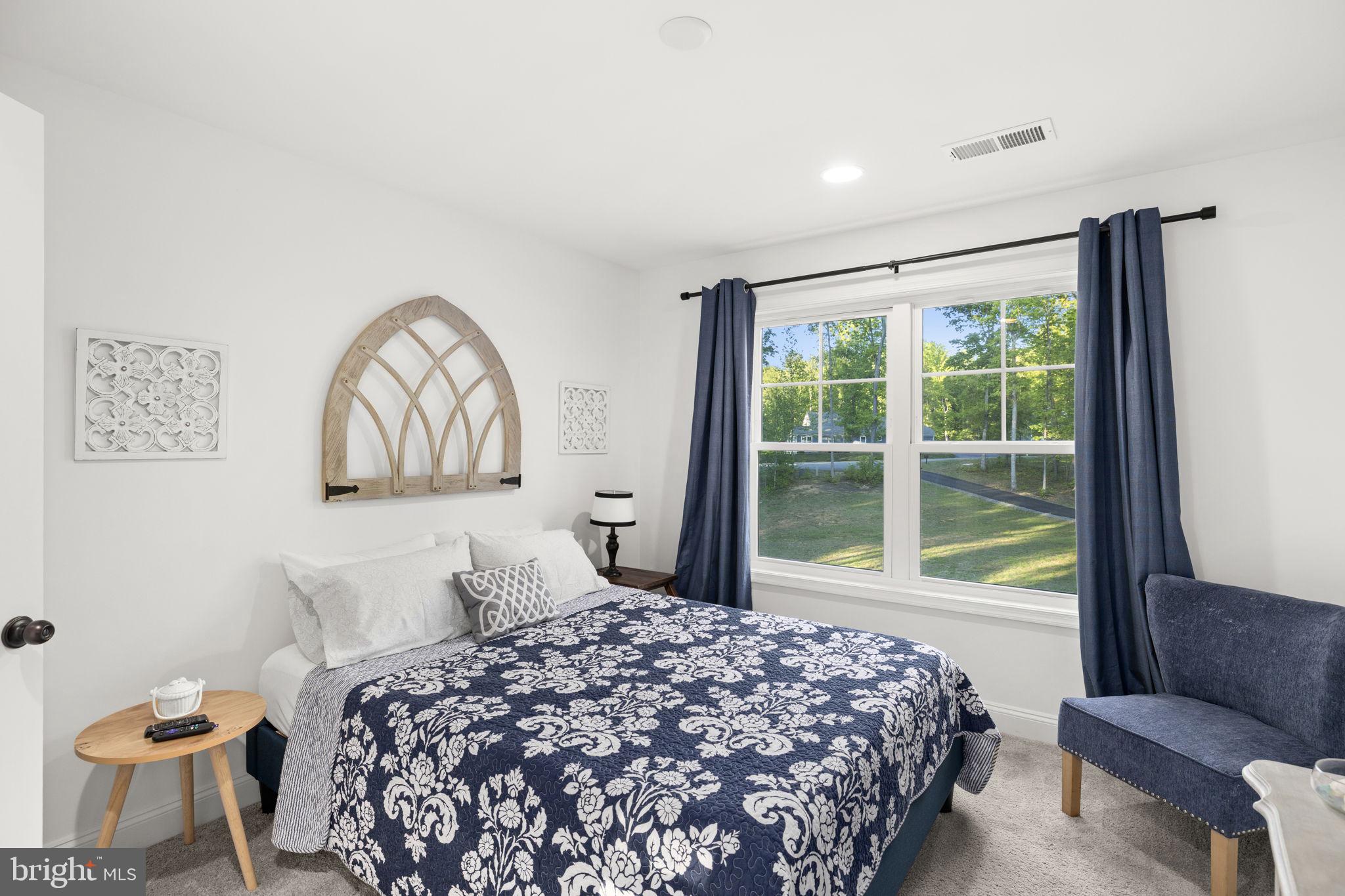 NOAH'S LANDING - Residential