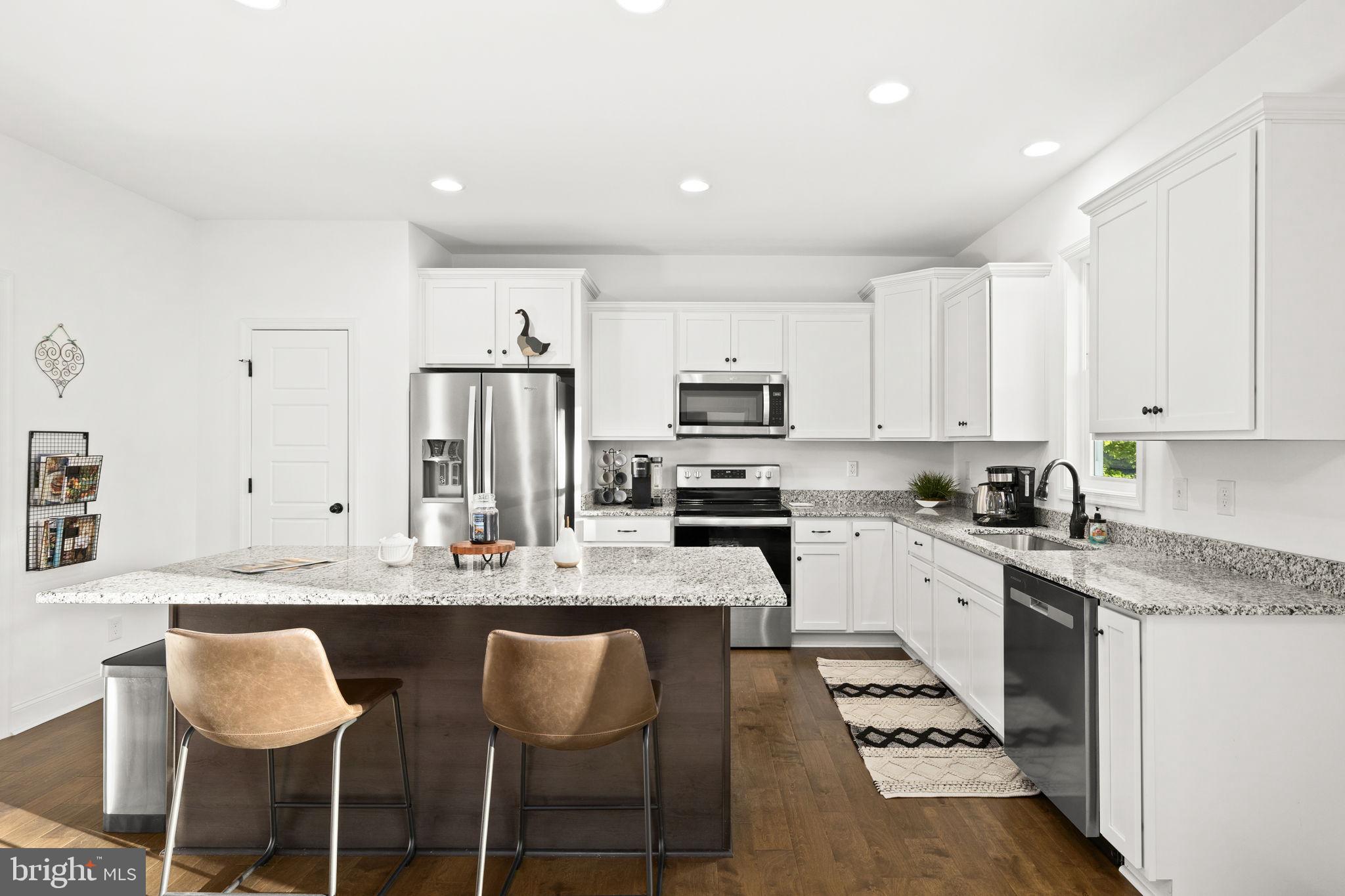 NOAH'S LANDING - Residential