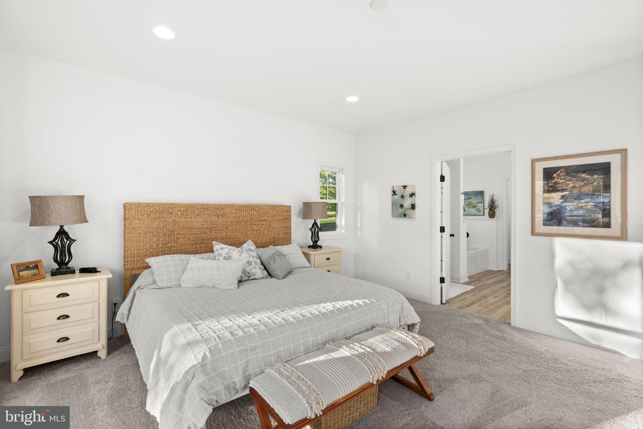 NOAH'S LANDING - Residential