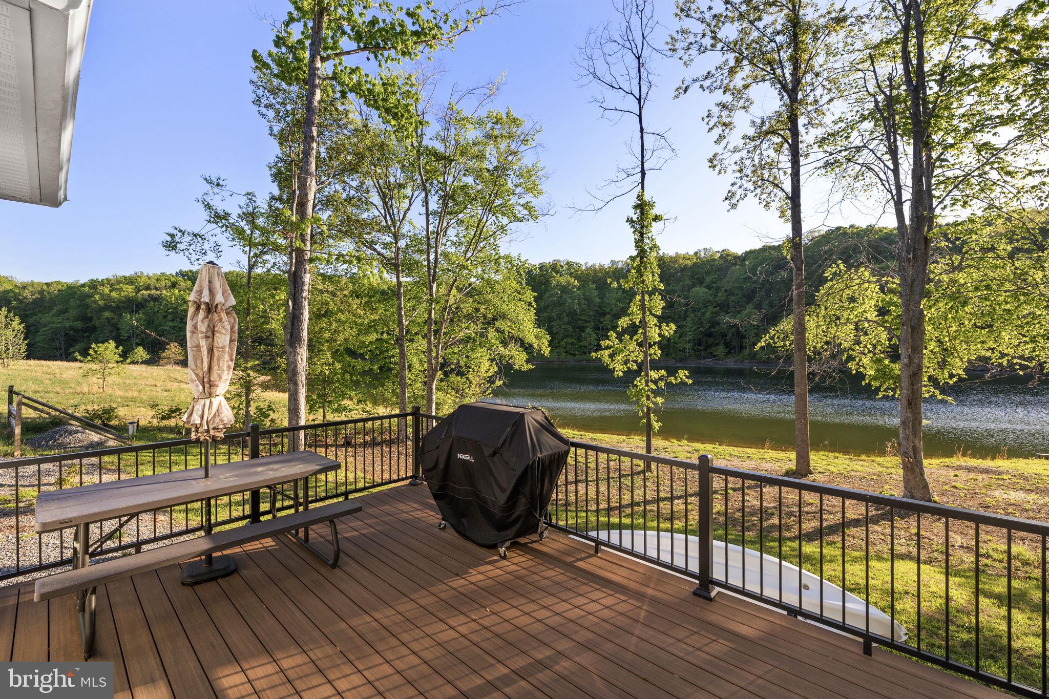 NOAH'S LANDING - Residential