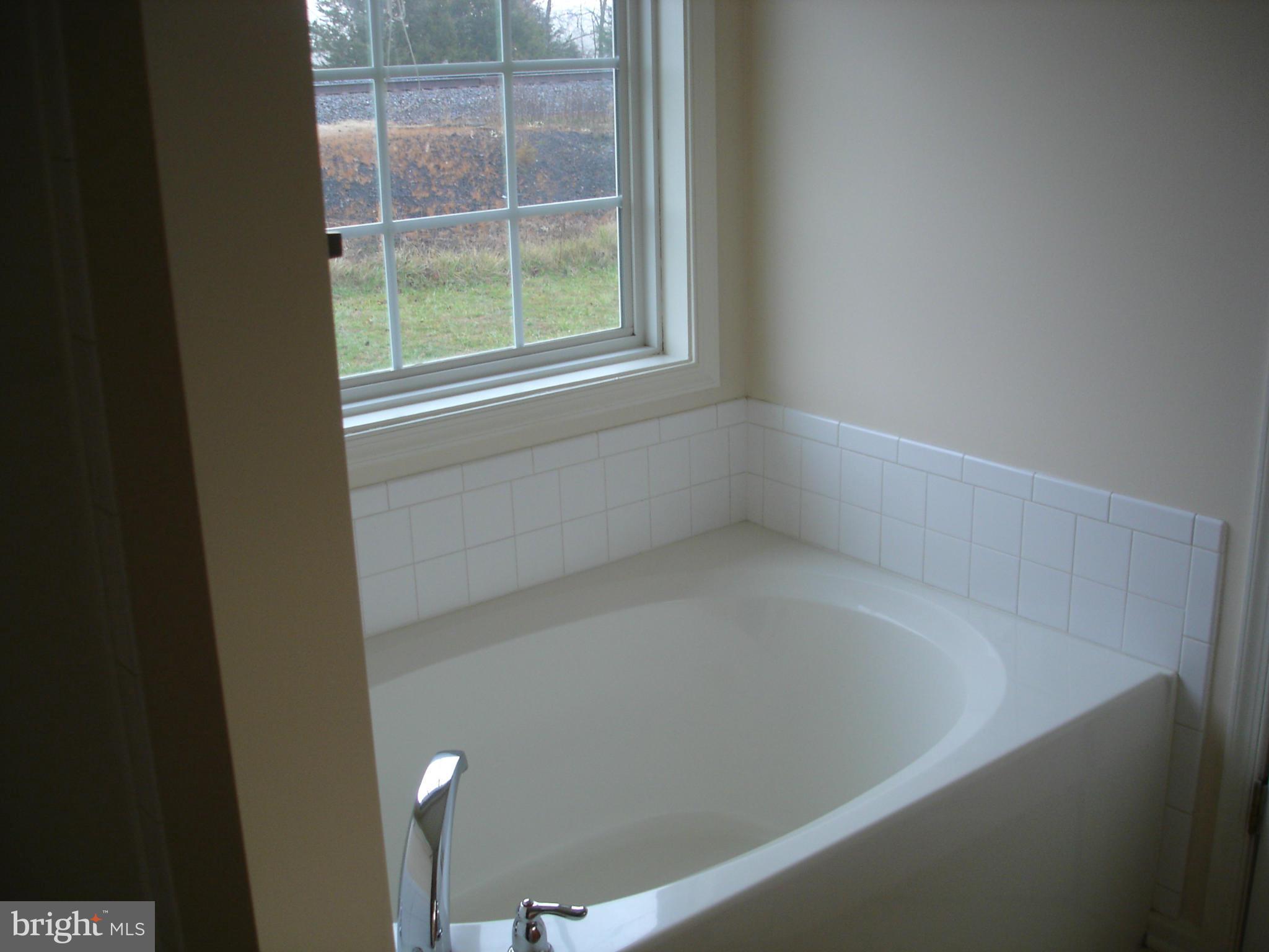 HAMMONDS MILL - Residential Lease