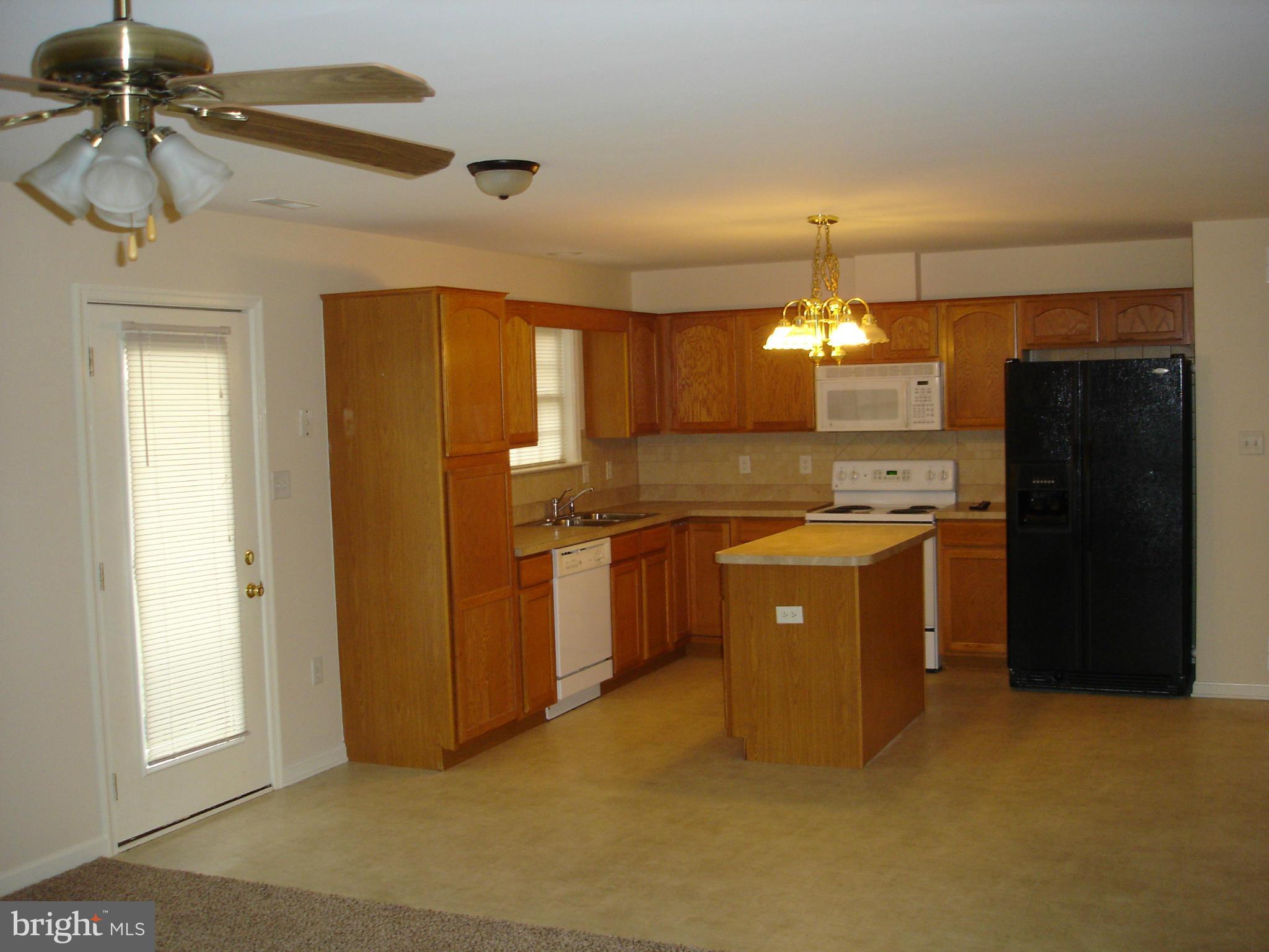 HAMMONDS MILL - Residential Lease