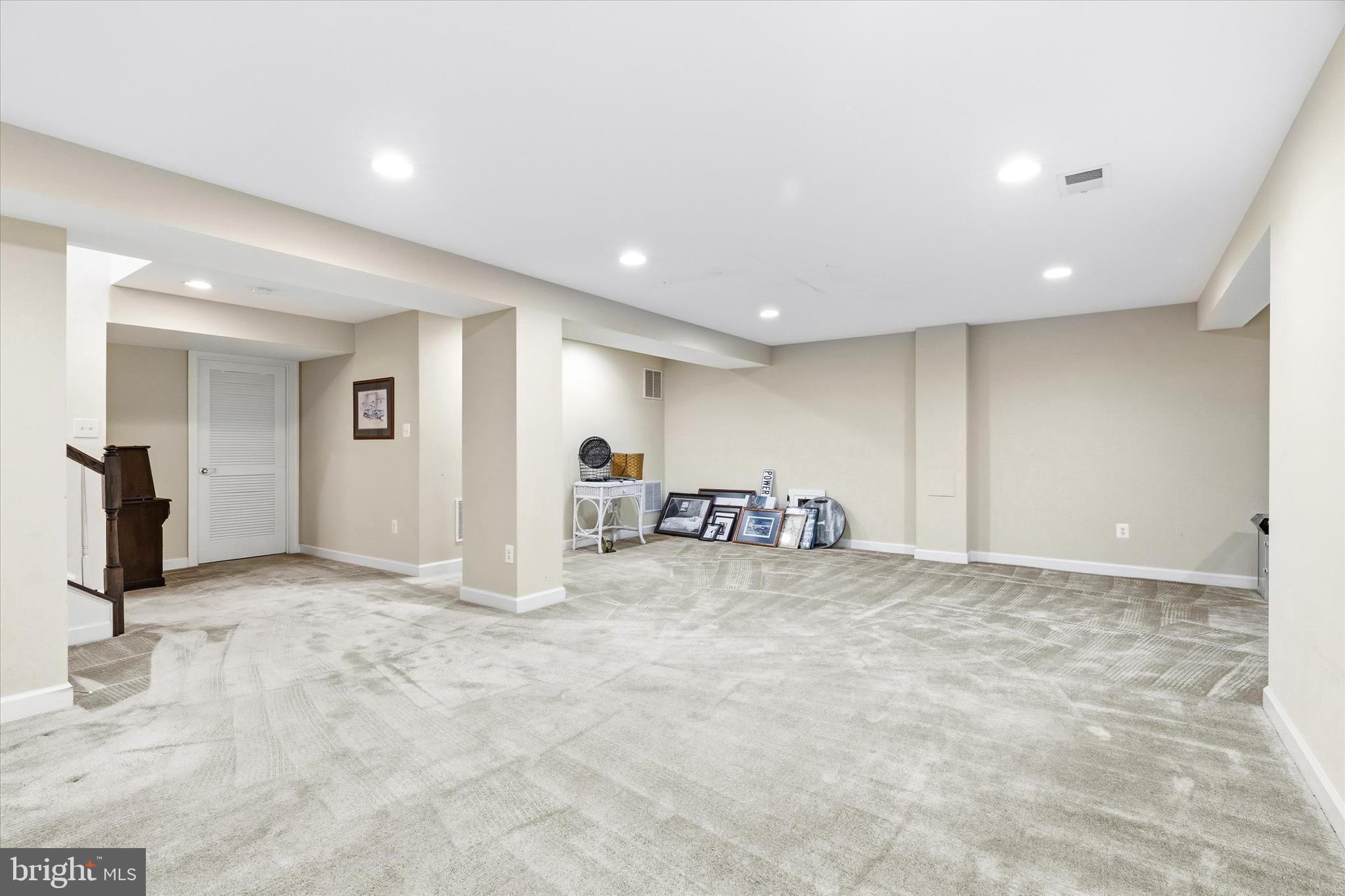 ADAMSTOWN COMMONS - Residential