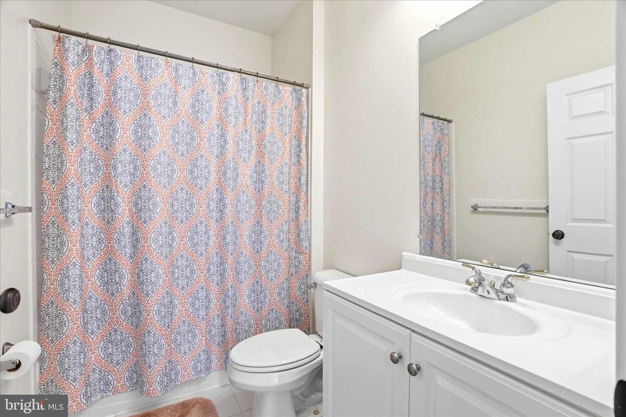 ADAMSTOWN COMMONS - Residential