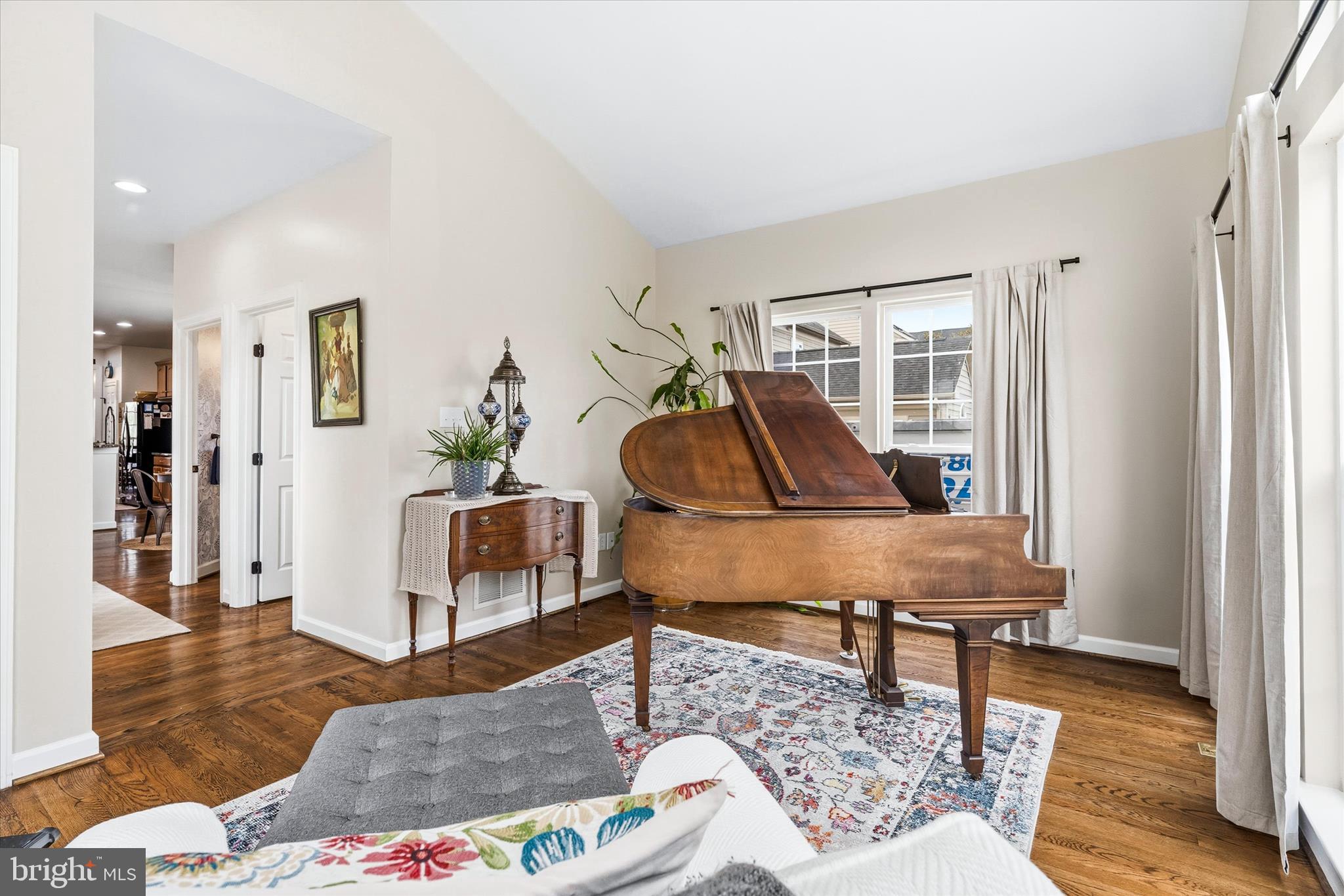 ADAMSTOWN COMMONS - Residential