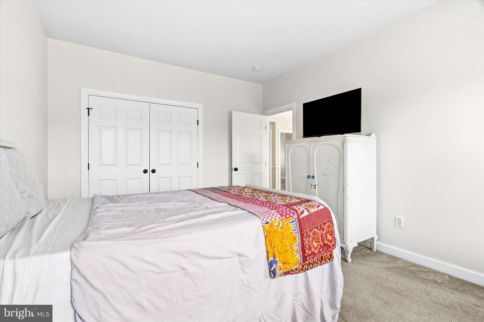 ADAMSTOWN COMMONS - Residential