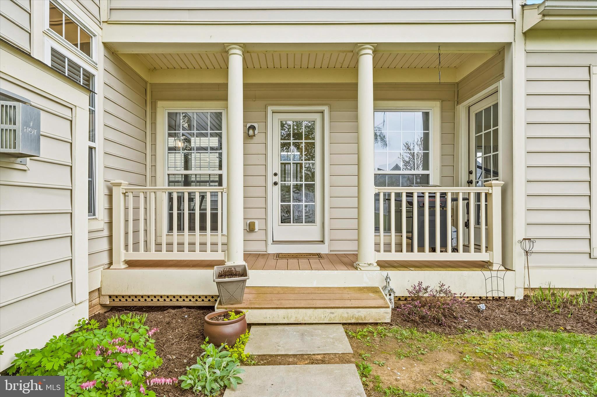 ADAMSTOWN COMMONS - Residential