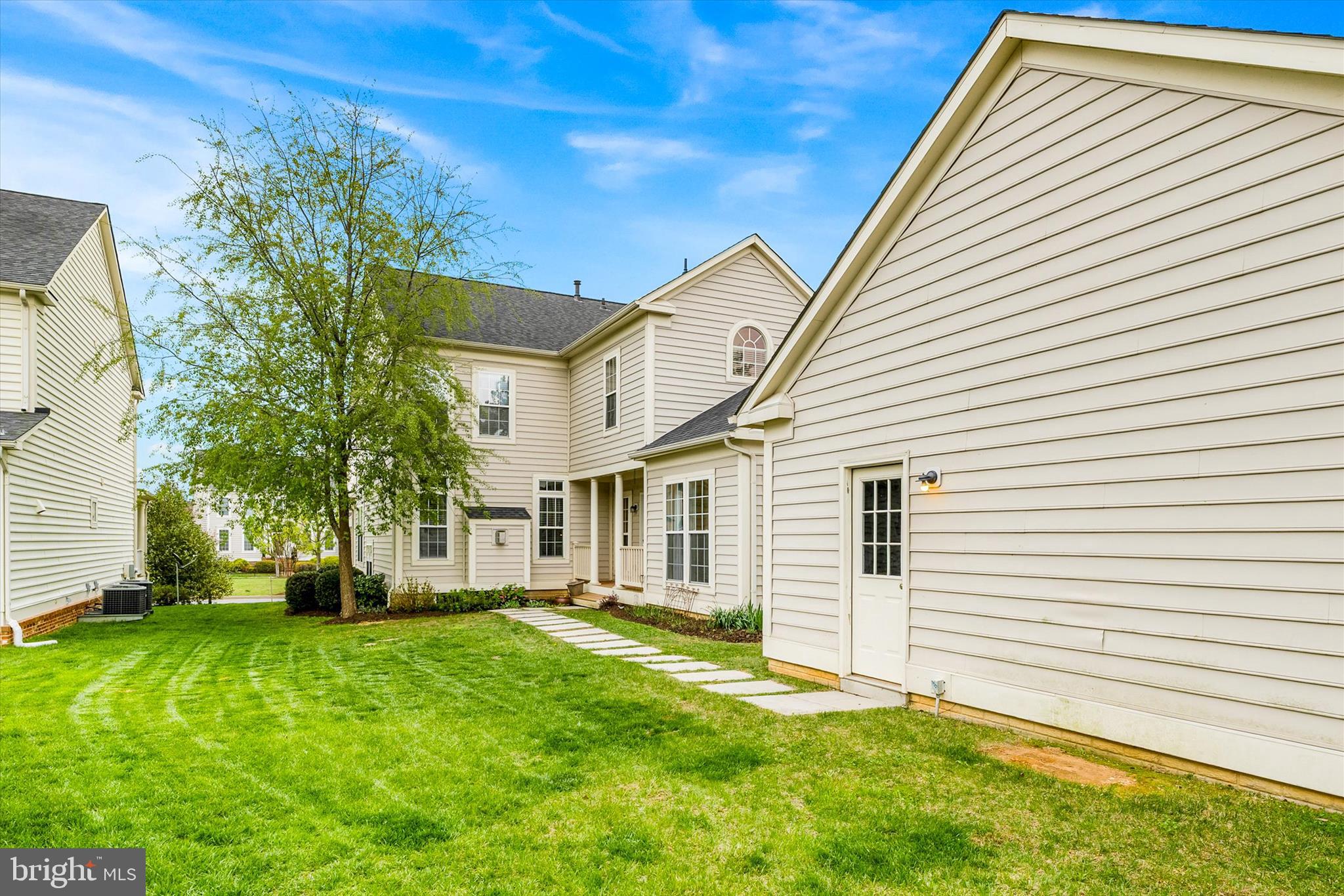 ADAMSTOWN COMMONS - Residential