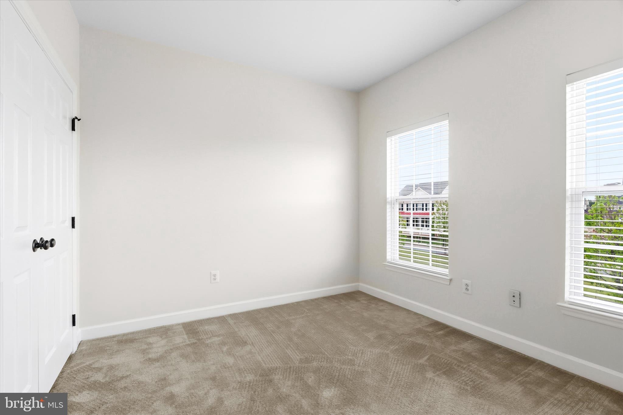 ADAMSTOWN COMMONS - Residential