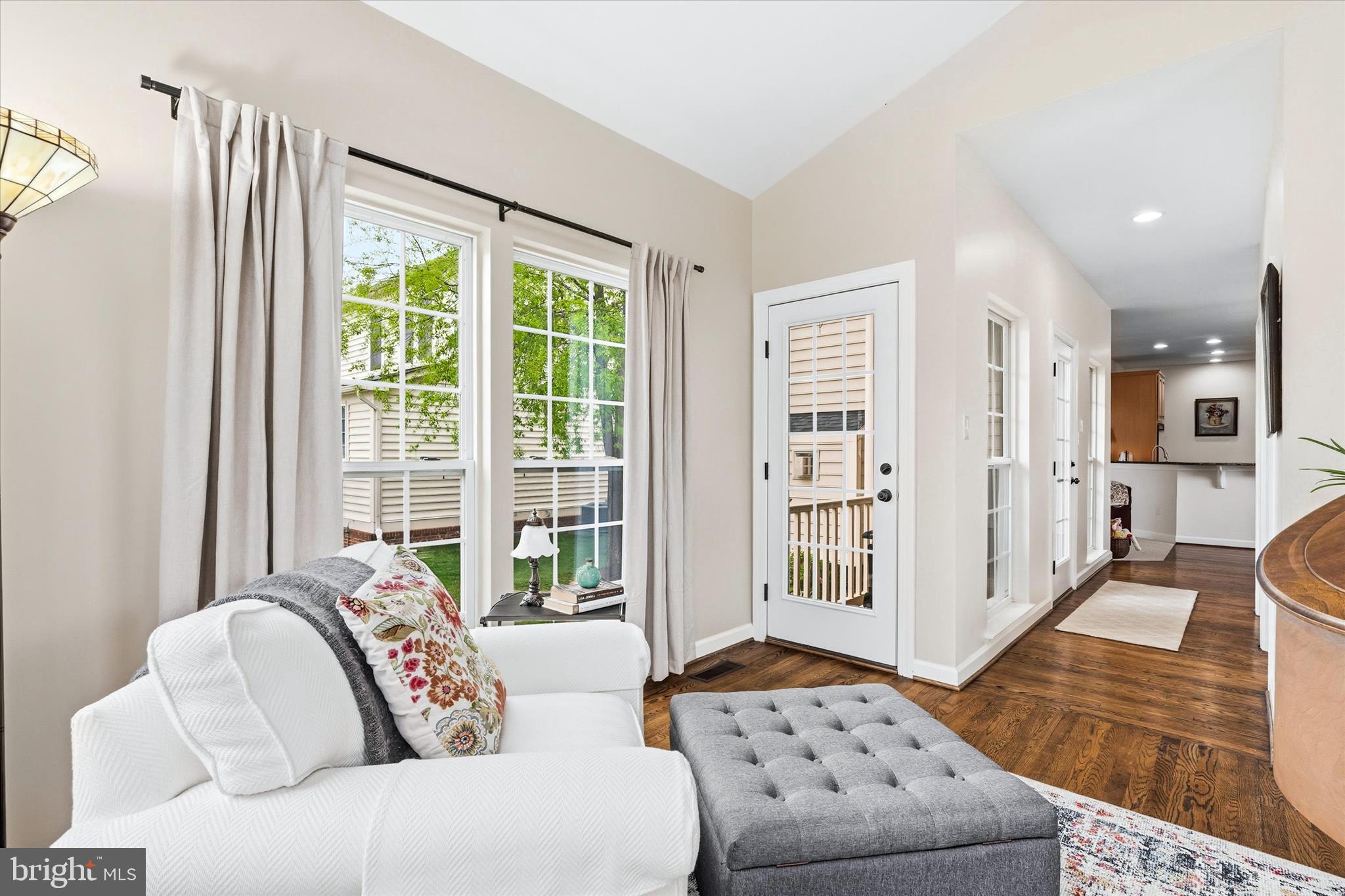 ADAMSTOWN COMMONS - Residential