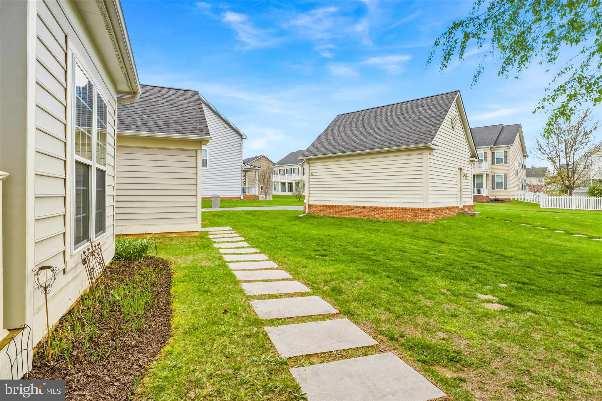 ADAMSTOWN COMMONS - Residential