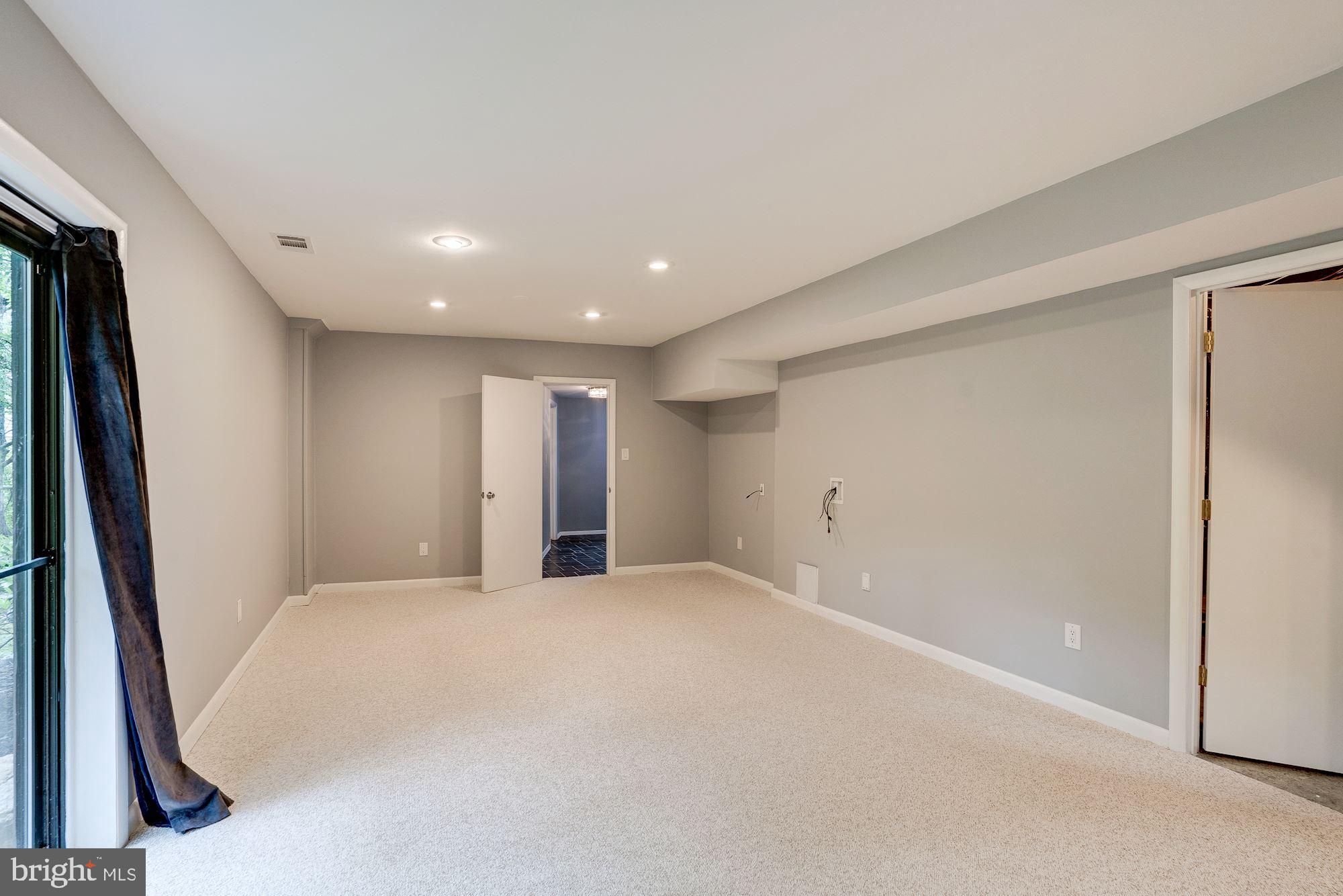 THE TRAILS - Residential