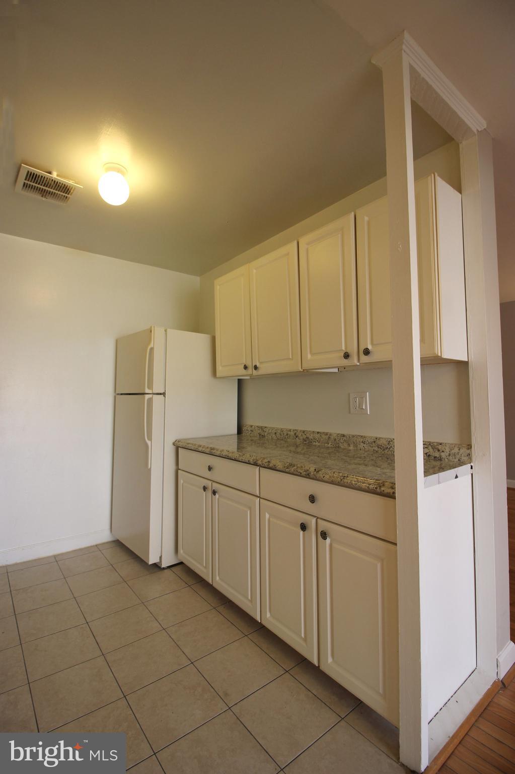 LILAC GARDENS - Residential Lease