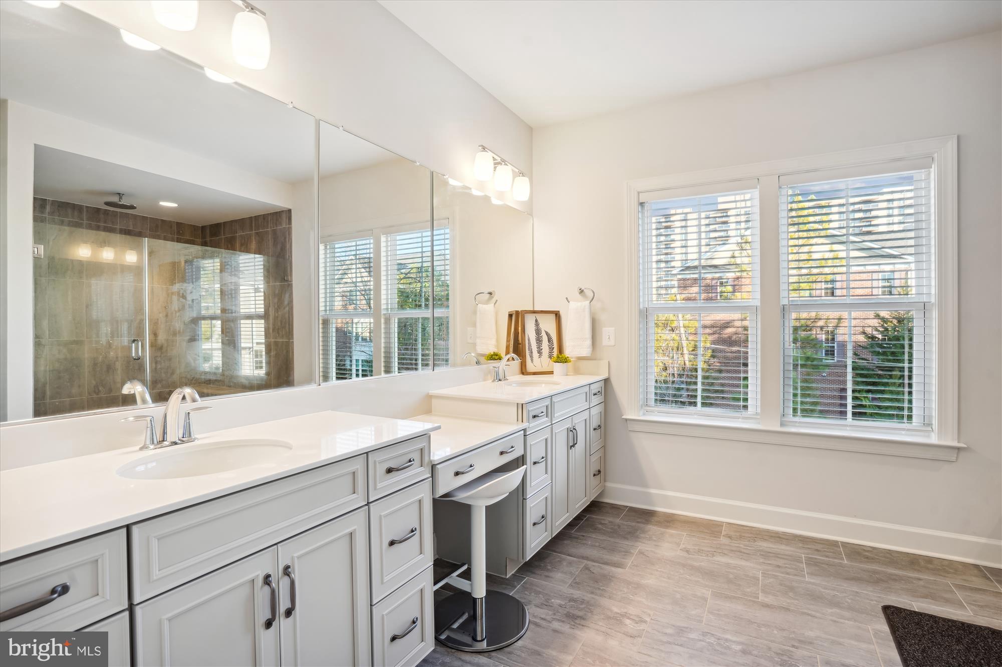 HUNTING CREEK - Residential