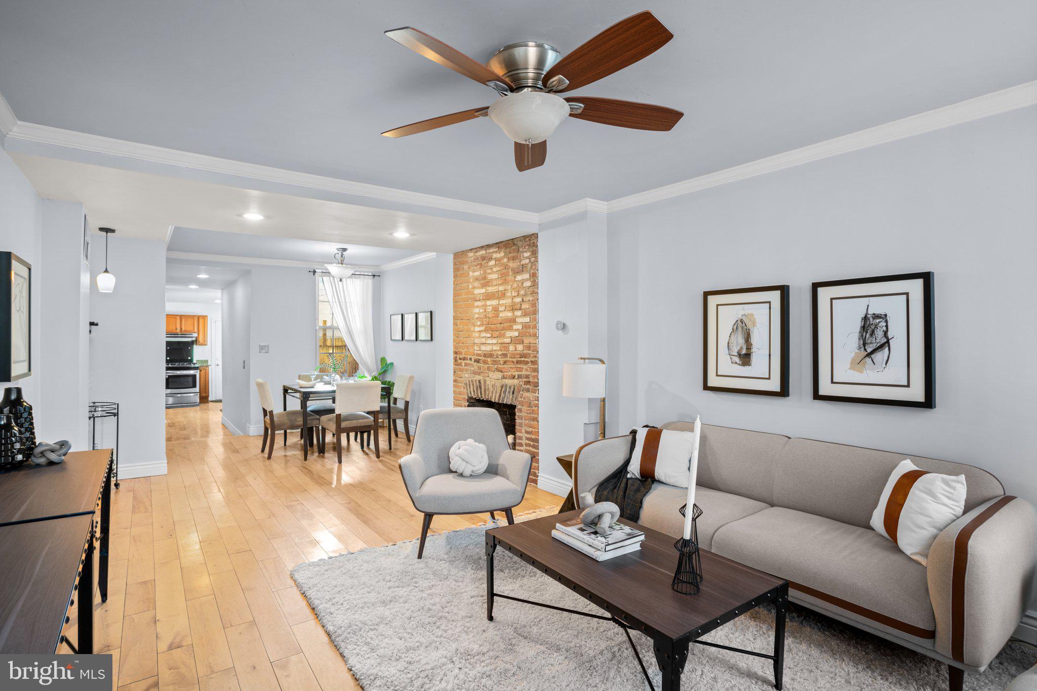 121 W HAMBURG STREET