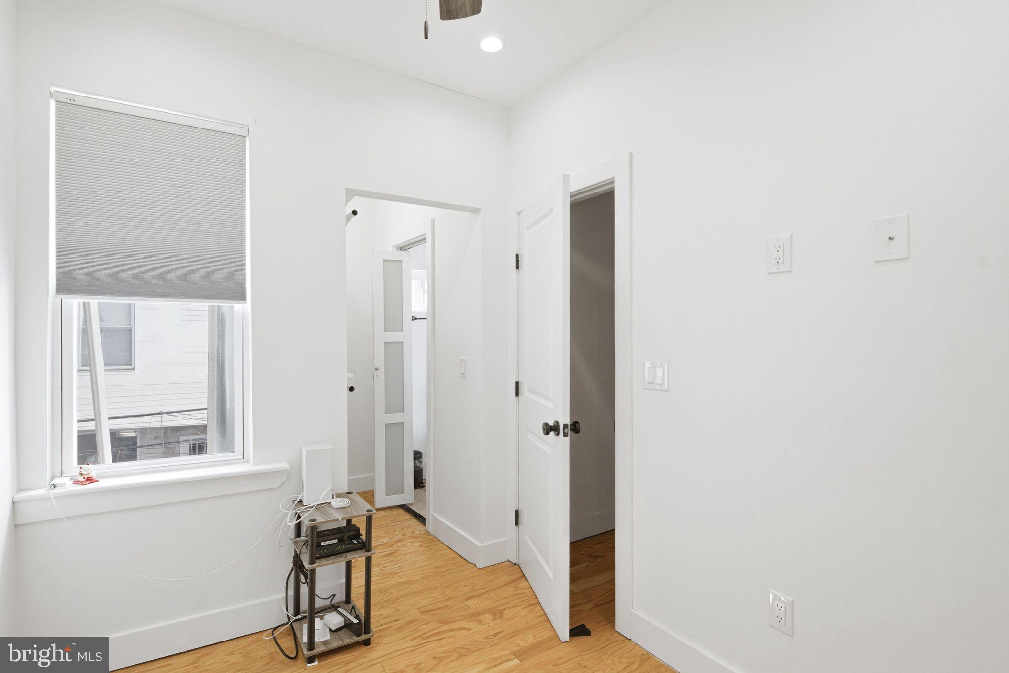 WHITMAN - Residential